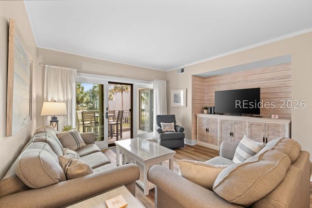 21 S Forest Beach Dr Apt 136, Hilton Head Island, SC 29928