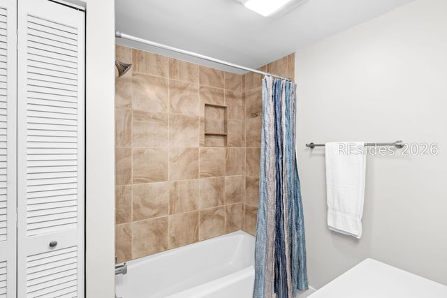 21 S Forest Beach Dr Apt 136, Hilton Head Island, SC 29928