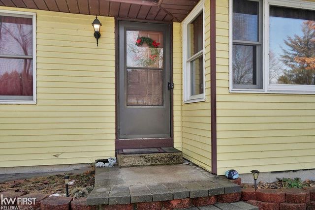 5727 Stanley Road, Columbiaville, MI 48421