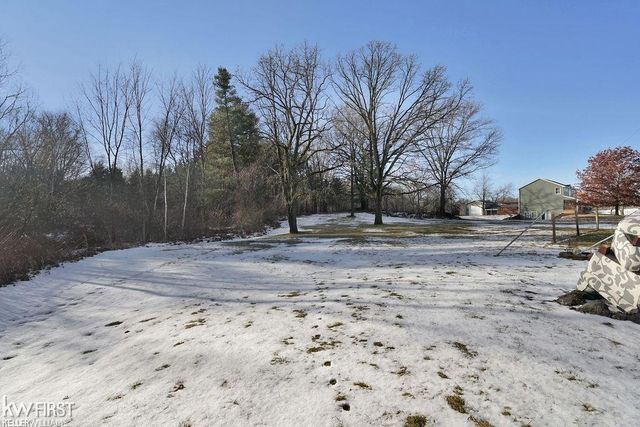 5727 Stanley Road, Columbiaville, MI 48421