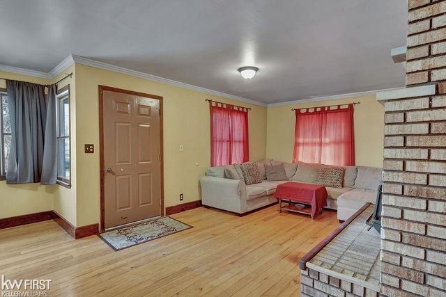 5727 Stanley Road, Columbiaville, MI 48421