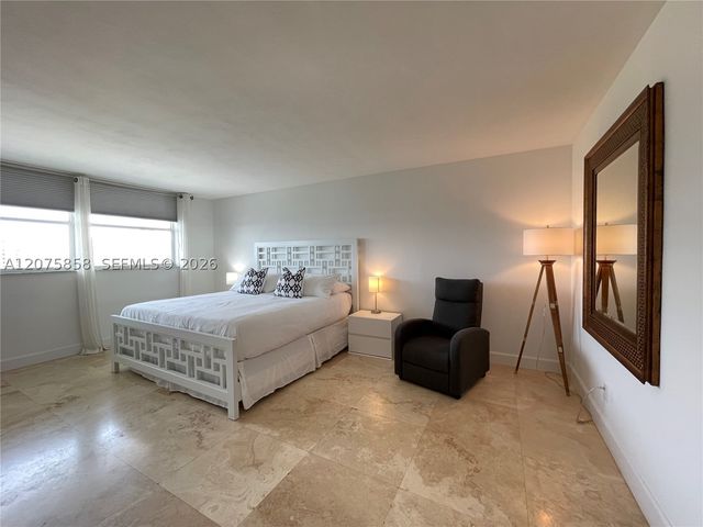 605 Ocean Dr 10L, Key Biscayne, FL 33149