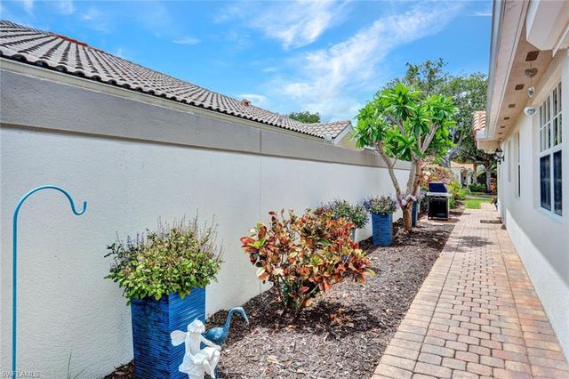 4664 Ossabaw WAY, Naples, FL 34119