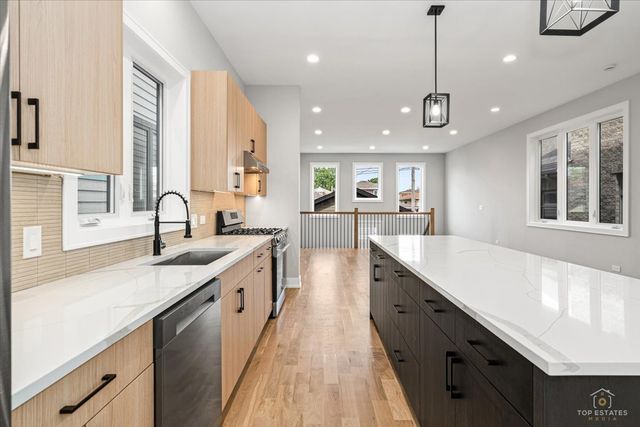 5330 S Mason Avenue, Chicago, IL 60638