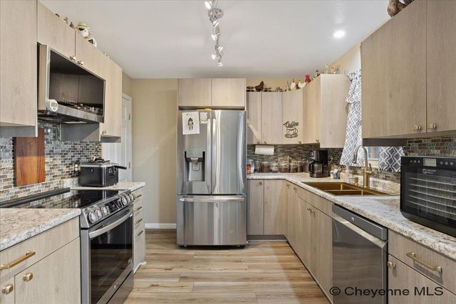 5312 GREYBULL AVE, Cheyenne, WY 82009