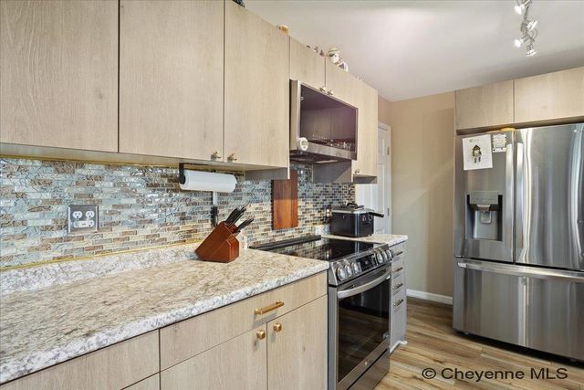 5312 GREYBULL AVE, Cheyenne, WY 82009