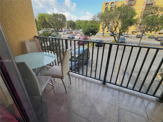 4717 NW 7th St 203-10, Miami, FL 33126