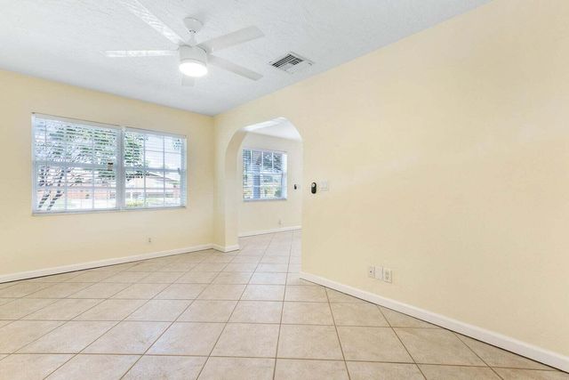 272 NE 13th Street, Delray Beach, FL 33444