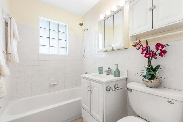 272 NE 13th Street, Delray Beach, FL 33444