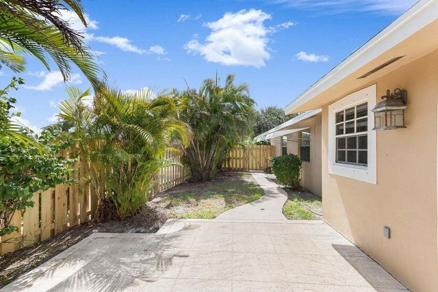 272 NE 13th Street, Delray Beach, FL 33444