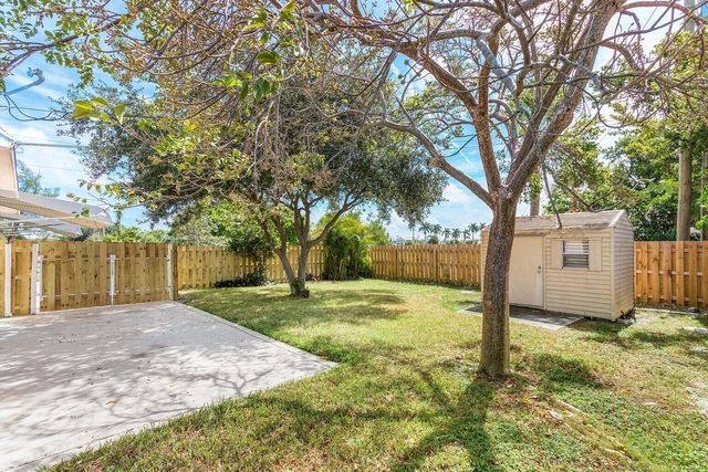 272 NE 13th Street, Delray Beach, FL 33444