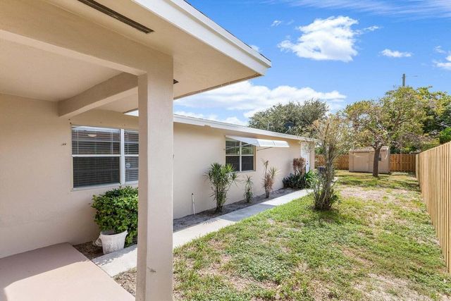 272 NE 13th Street, Delray Beach, FL 33444