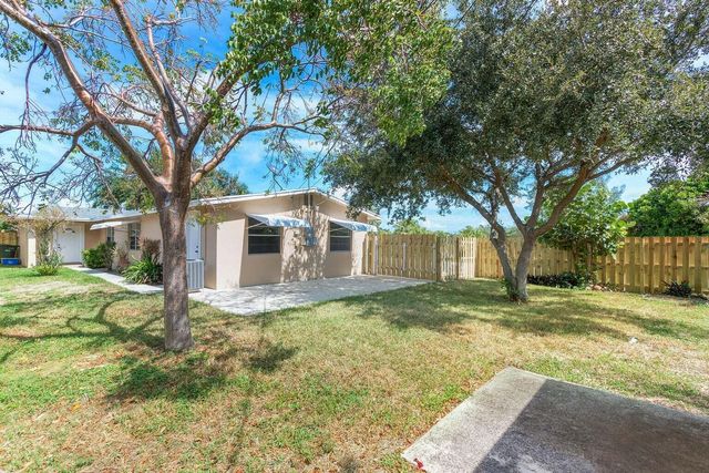 272 NE 13th Street, Delray Beach, FL 33444