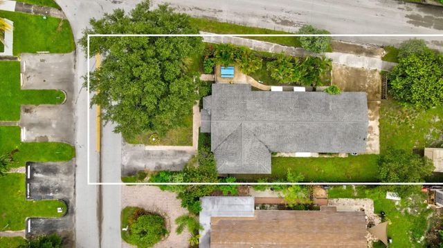 272 NE 13th Street, Delray Beach, FL 33444