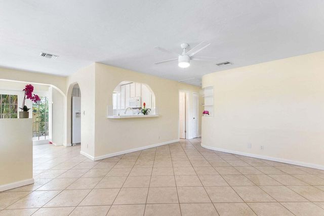 272 NE 13th Street, Delray Beach, FL 33444