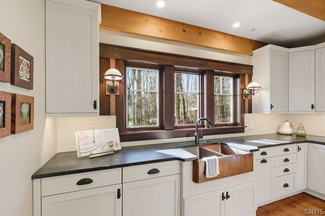1760 Tamarack, Skaneateles, NY 13152