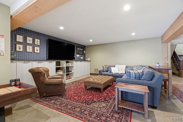1760 Tamarack, Skaneateles, NY 13152