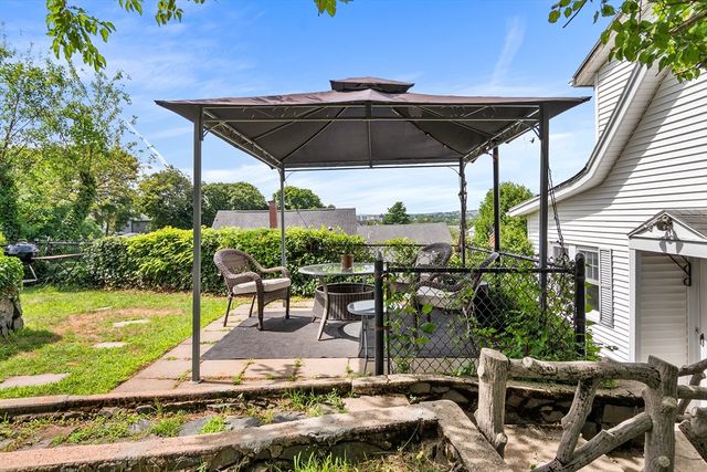 227 Fulton St, Medford, MA 02155