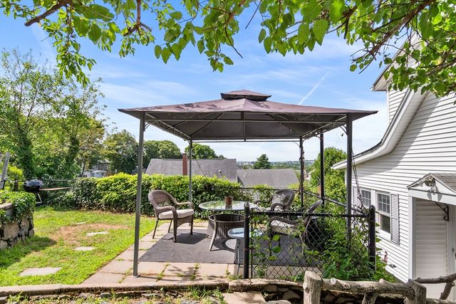 227 Fulton St, Medford, MA 02155