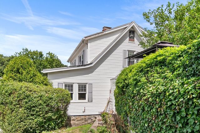 227 Fulton St, Medford, MA 02155