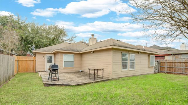 21002 Vista Trace Drive, Houston, TX 77073