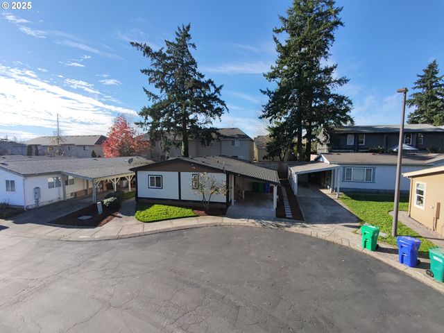 12323 Se HOLGATE Blvd 6, Portland, OR 97236