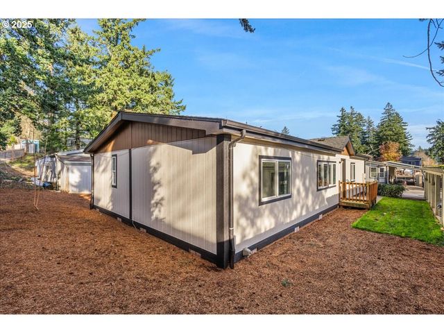 12323 Se HOLGATE Blvd 6, Portland, OR 97236