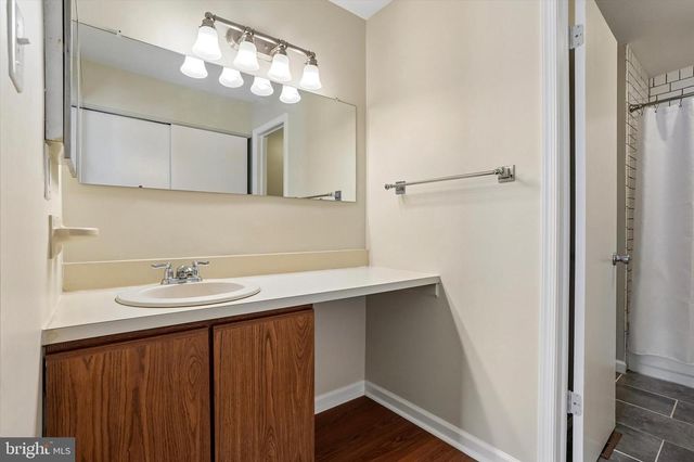 2202 ASH GROVE RD, Ambler, PA 19002