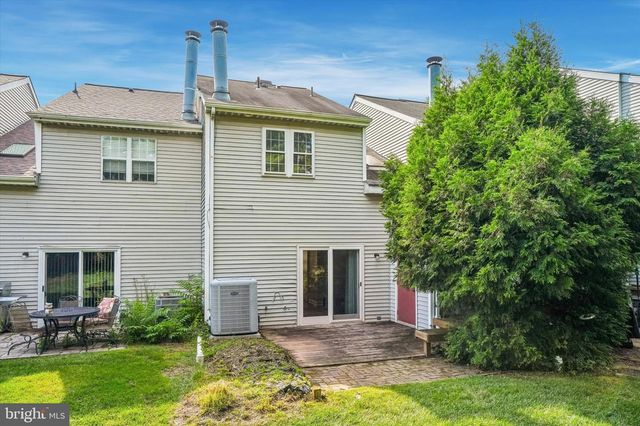 2202 ASH GROVE RD, Ambler, PA 19002