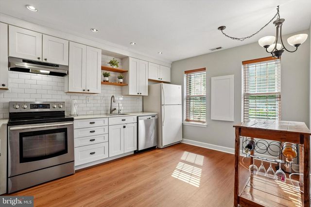 2202 ASH GROVE RD, Ambler, PA 19002