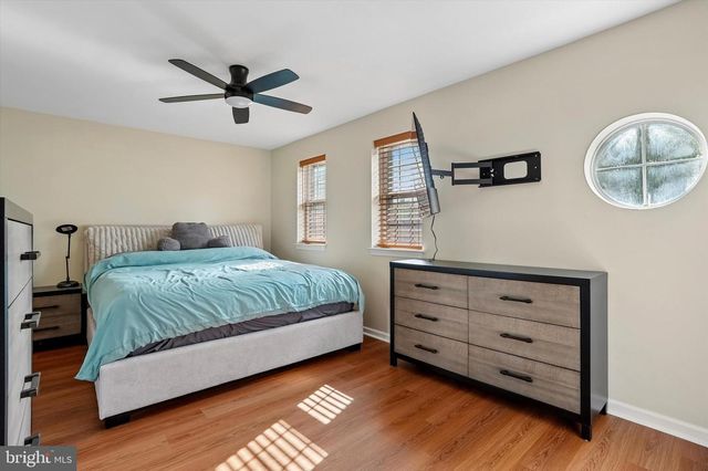 2202 ASH GROVE RD, Ambler, PA 19002
