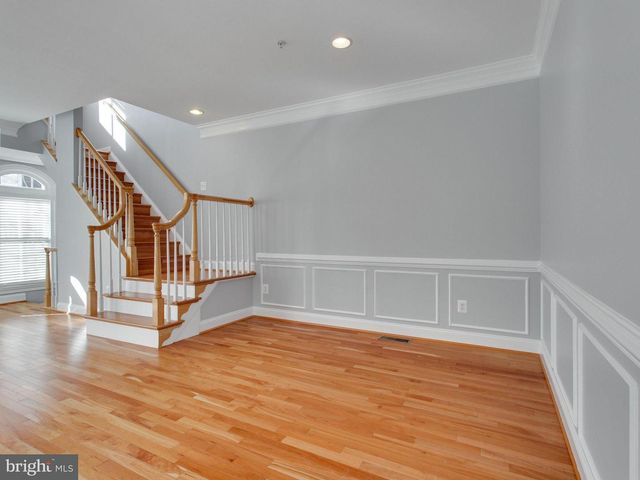 25 ALEXANDER ST, Alexandria, VA 22314