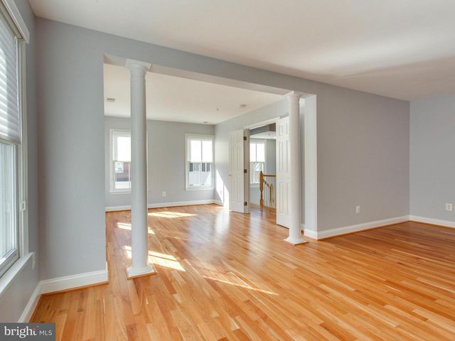 25 ALEXANDER ST, Alexandria, VA 22314