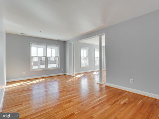 25 ALEXANDER ST, Alexandria, VA 22314