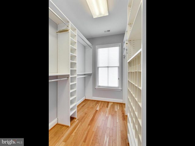 25 ALEXANDER ST, Alexandria, VA 22314
