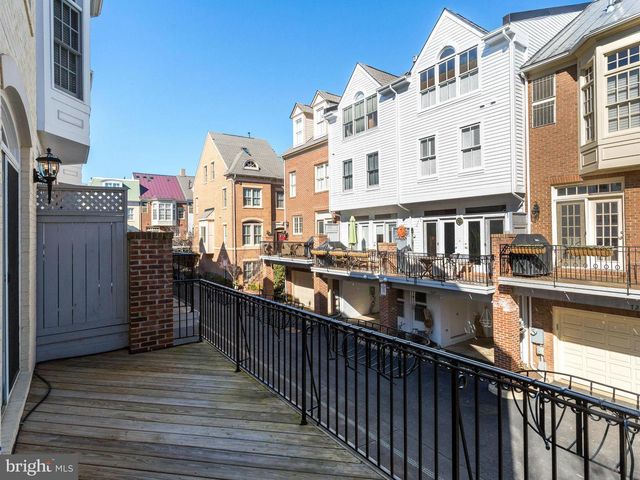 25 ALEXANDER ST, Alexandria, VA 22314