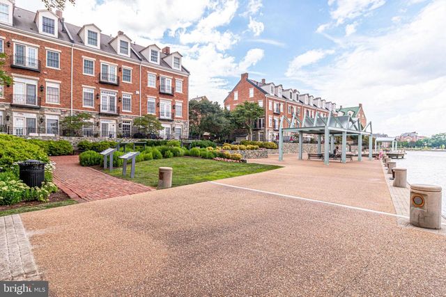 25 ALEXANDER ST, Alexandria, VA 22314