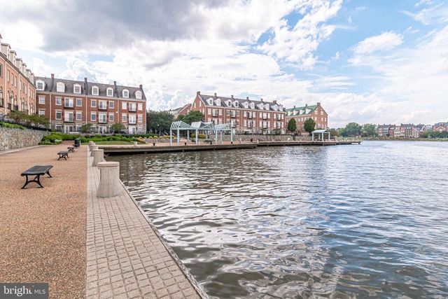 25 ALEXANDER ST, Alexandria, VA 22314