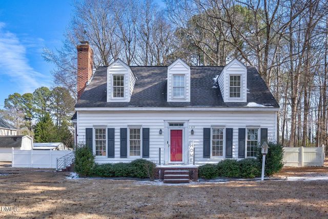 109 S Applewood Court, Rocky Mount, NC 27803