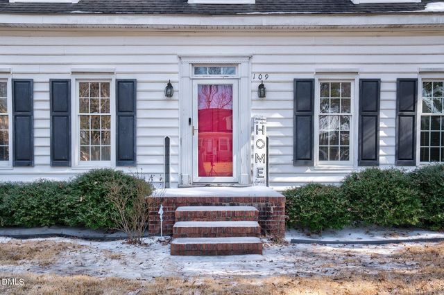 109 S Applewood Court, Rocky Mount, NC 27803