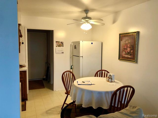 8681 Tucson Court, Warren, MI 48093