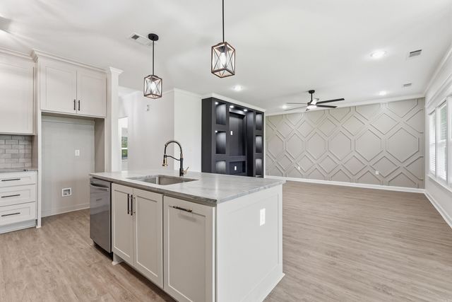 1304 E Maryland Avenue, Sherwood, AR 72120
