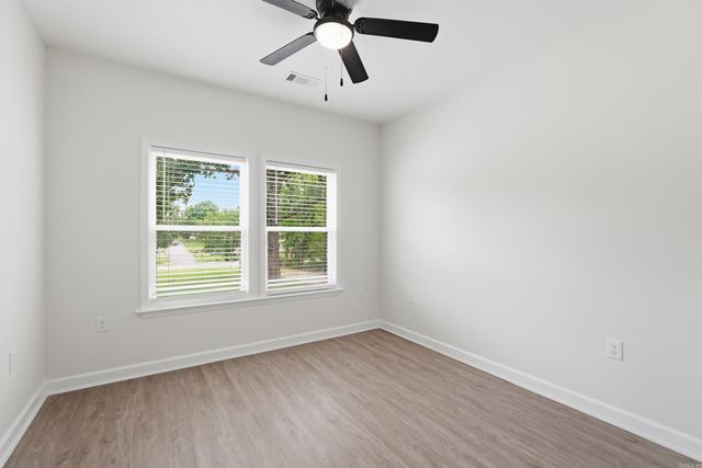 1304 E Maryland Avenue, Sherwood, AR 72120