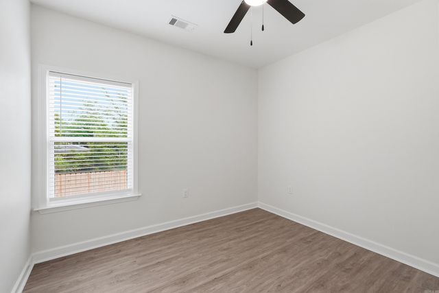 1304 E Maryland Avenue, Sherwood, AR 72120