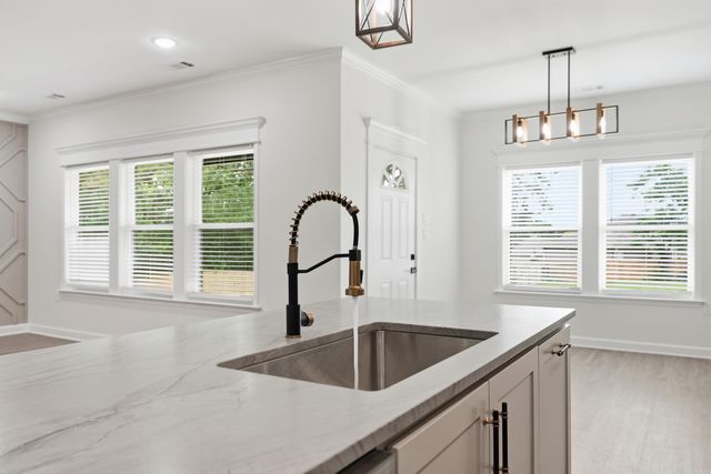 1304 E Maryland Avenue, Sherwood, AR 72120