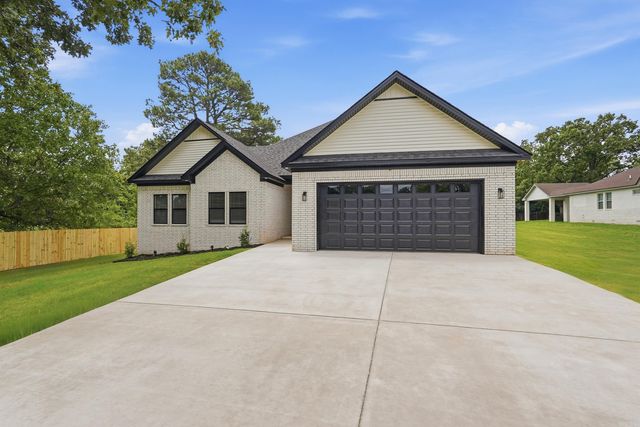 1304 E Maryland Avenue, Sherwood, AR 72120