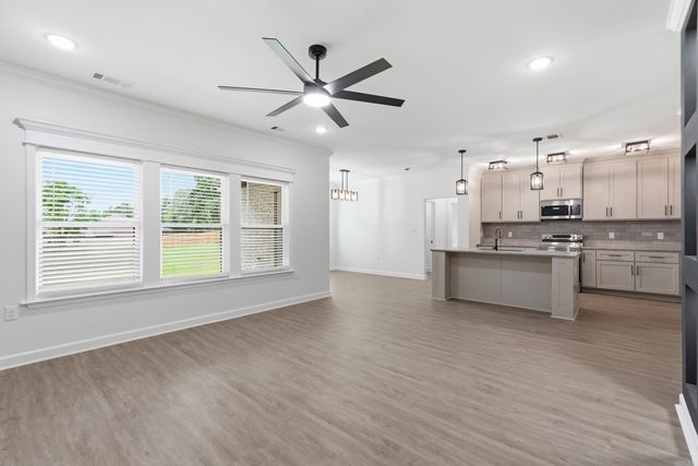1304 E Maryland Avenue, Sherwood, AR 72120
