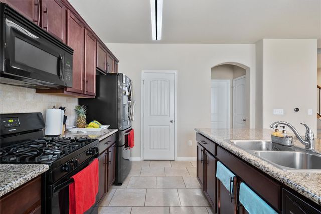 417 Epiphany LN, Pflugerville, TX 78660