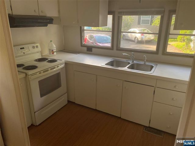 600 - 127 PULIS Avenue, Mahwah, NJ 07430