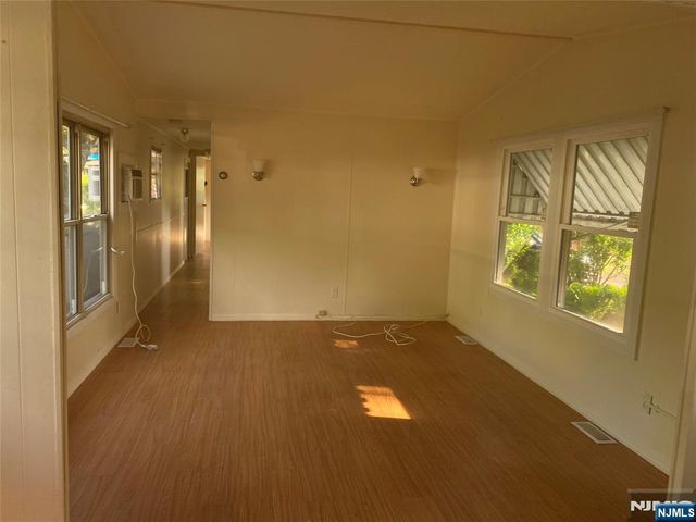 600 - 127 PULIS Avenue, Mahwah, NJ 07430